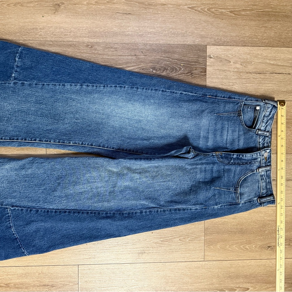 Pilcro Anthropology Two-Tone Blue Flare Jeans - Picture 6 of 10